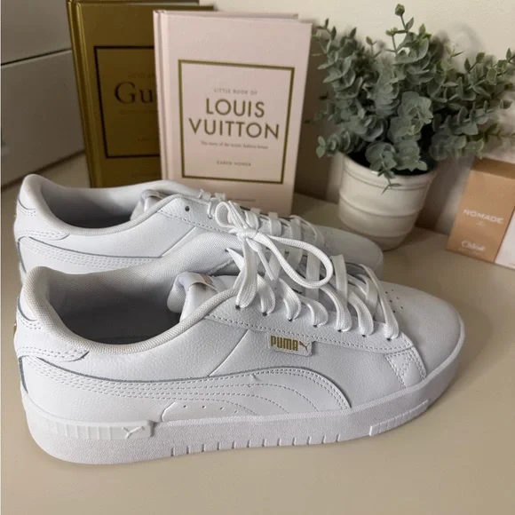 Puma Court Sneakers - White and Gold - Women’s Size 11 - New in Box - Picture 2 of 4